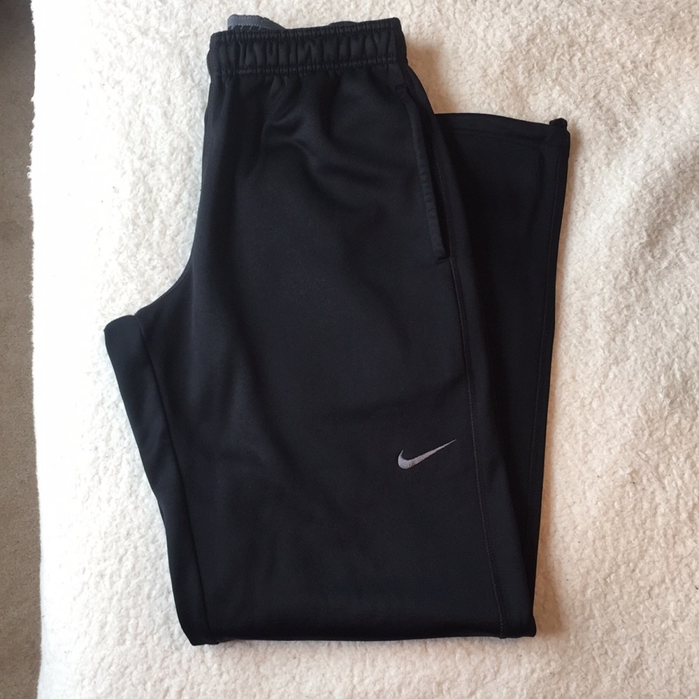 Nike Therma-Fit sweatpants joggers
